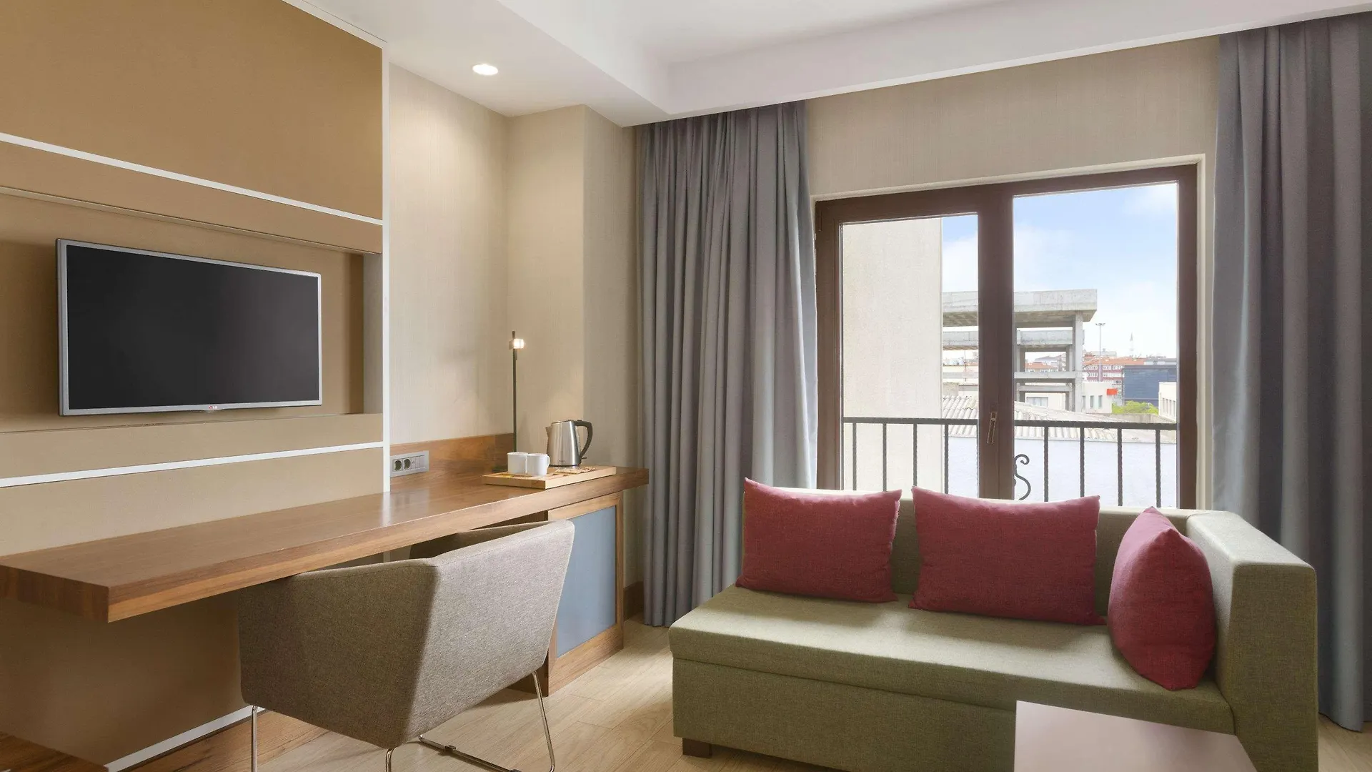 Ramada By Wyndham Istanbul Florya Hotel 4*,  Turkije