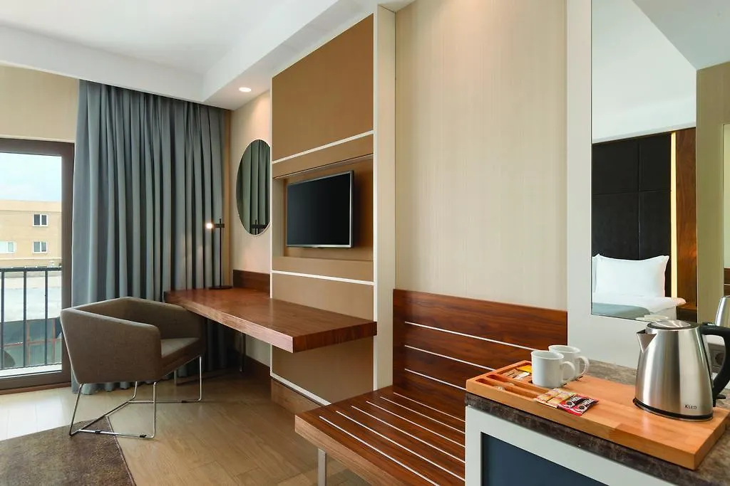Ramada By Wyndham Istanbul Florya Hotel