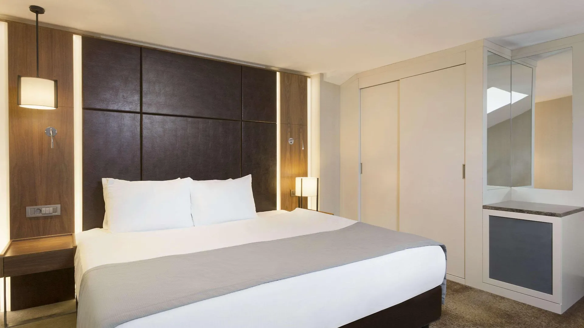 Ramada By Wyndham Istanbul Florya Hotel