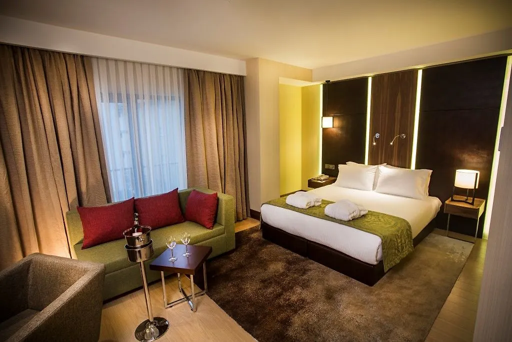 Ramada By Wyndham Istanbul Florya Hotel